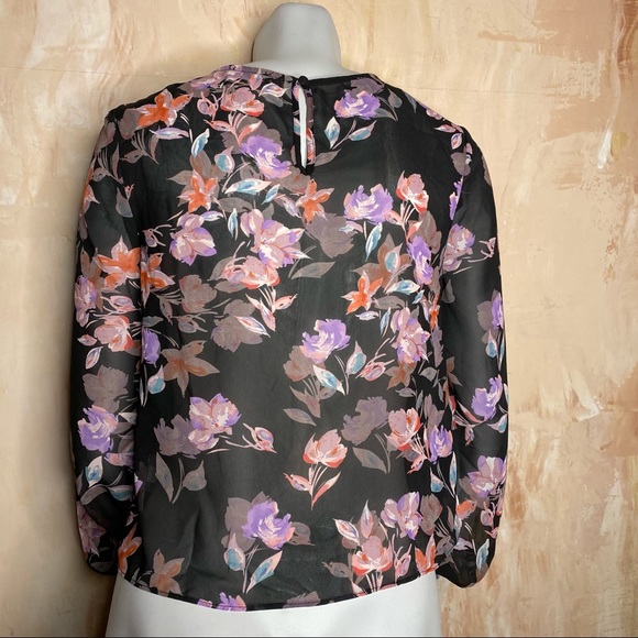 Small Bar III Floral Sheer Blouse - Picture 4 of 6